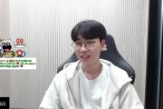 Doran：Faker哥在玩游戏，我跟他打招呼，他笑着回应了
